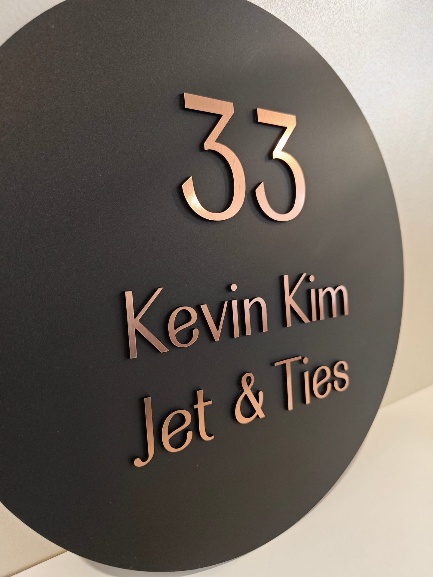 MXN Gepersonaliseerde aangepaste acryl moderne huisnummers teken deur adres straat 3D letter nummer plaques outdoor naam huisdecoratie plaat 20 * 20 cm (grijs zilver